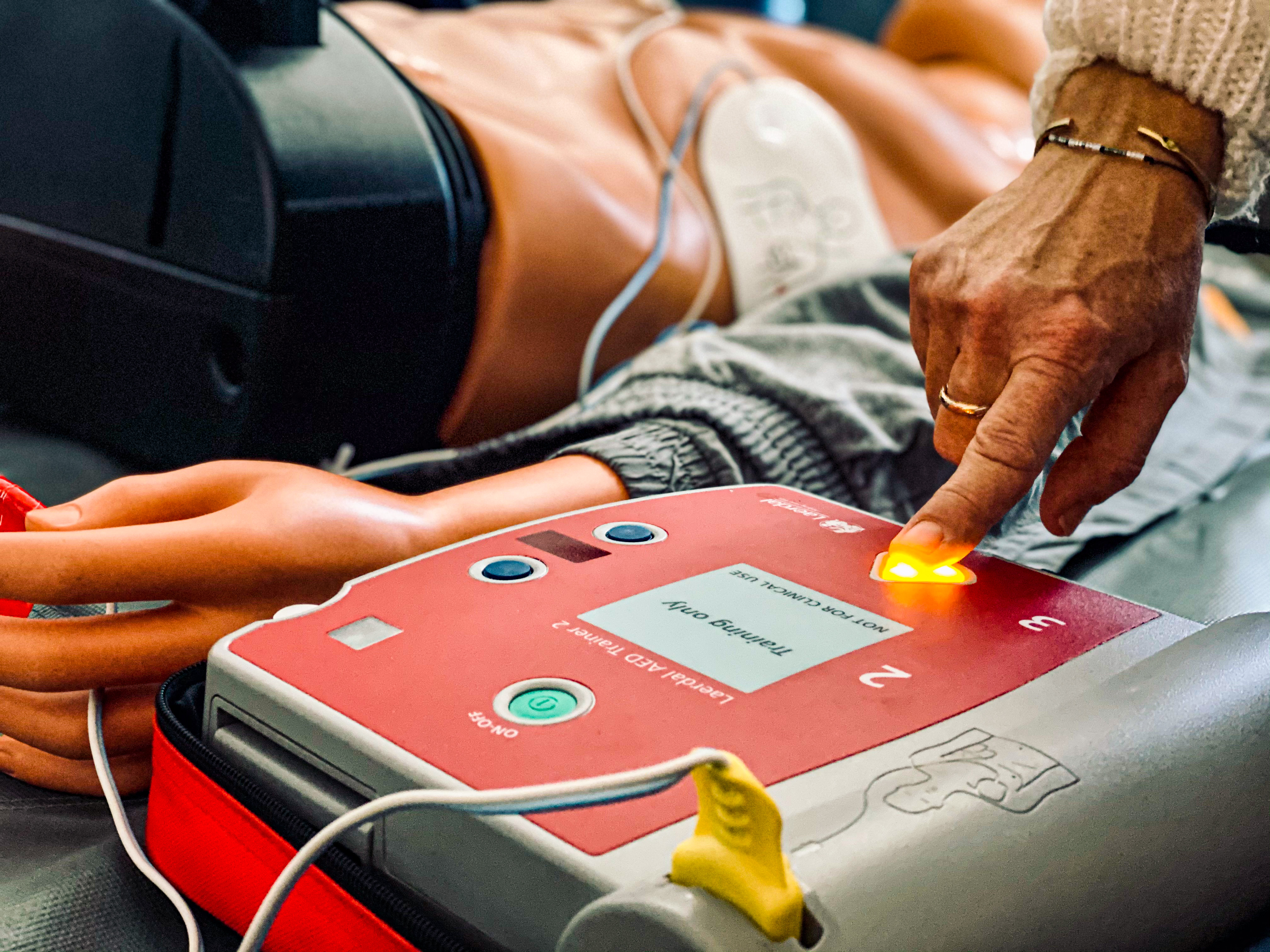 Formation AMD — Alerter Masser Défibriller